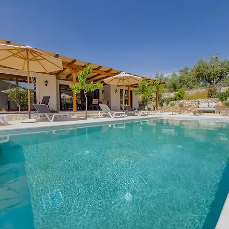Merelia Villa